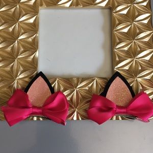 5/$25 🎉HP🎉 LAST PAIR cat ear hair clips